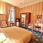 Hotel Belle Isle Sur Risle - Chateau & 4*