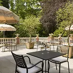 Hotel Belle Isle Sur Risle - Chateau &