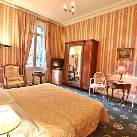 酒店 Belle Isle Sur Risle - Chateau & 4*