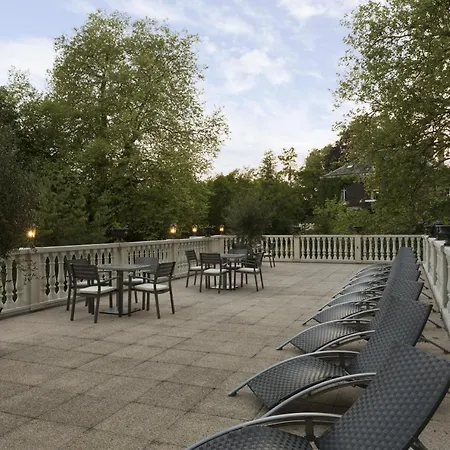 Belle Isle Sur Risle - Chateau & 酒店