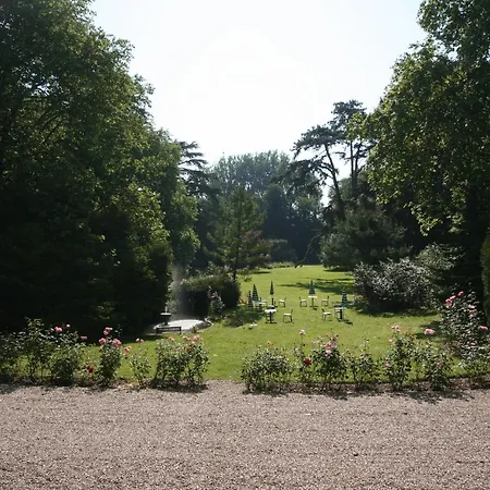 Отель Belle Isle Sur Risle - Chateau &