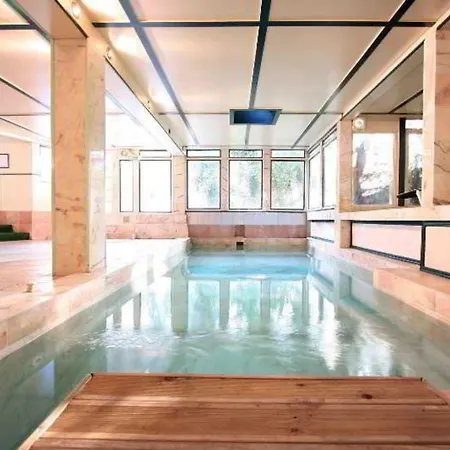 Hotel Belle Isle Sur Risle - Chateau &