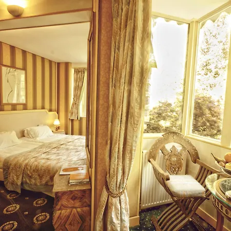 酒店 Belle Isle Sur Risle - Chateau & 4*