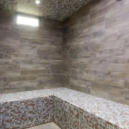 Belle Isle Sur Risle - Chateau & 4* Понт-Одемер