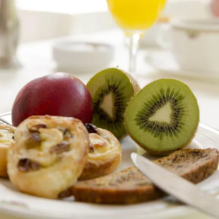 Отель Belle Isle Sur Risle - Chateau & 4*