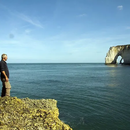 Отель Belle Isle Sur Risle - Chateau & Понт-Одемер
