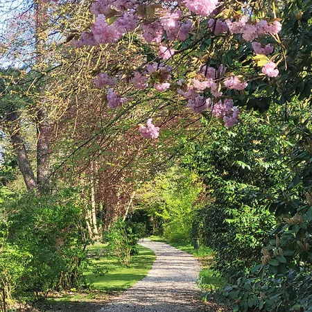 מלון Belle Isle Sur Risle - Chateau & 4*