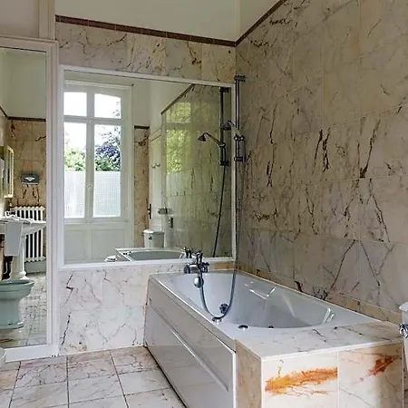 酒店 Belle Isle Sur Risle - Chateau & 4*