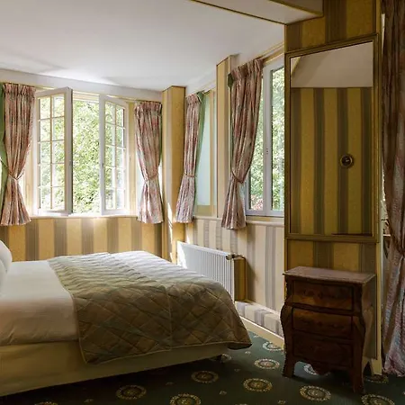 Belle Isle Sur Risle - Chateau & Hotel
