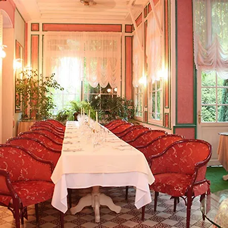 Отель Belle Isle Sur Risle - Chateau & 4*