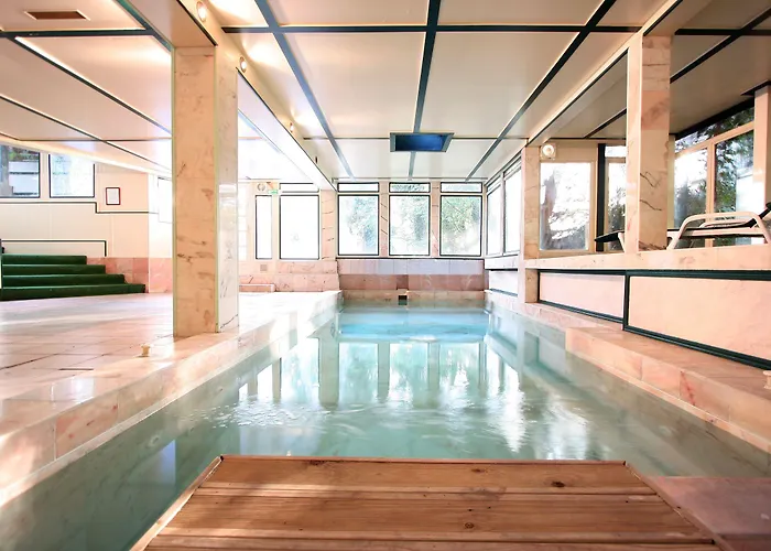 Hotel Belle Isle Sur Risle - Chateau & 4*