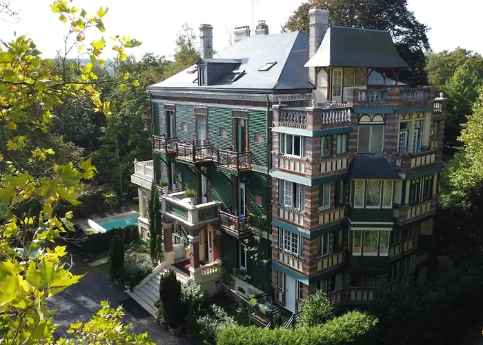 Belle Isle Sur Risle - Chateau & Pont-Audemer