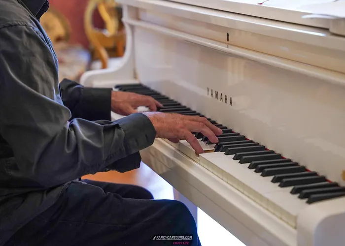 Belle Isle Sur Risle - Chateau & Hotel