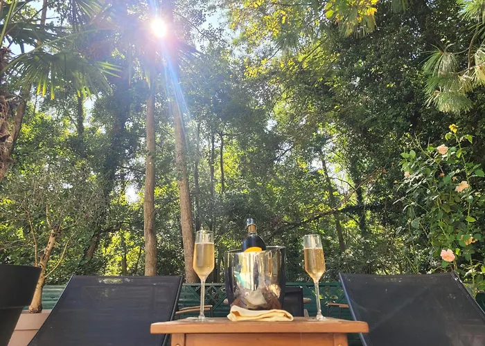 Belle Isle Sur Risle - Chateau & Ξενοδοχείο