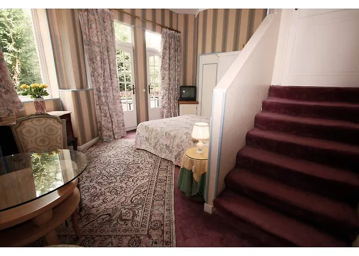 Belle Isle Sur Risle - Chateau & Pont-Audemer